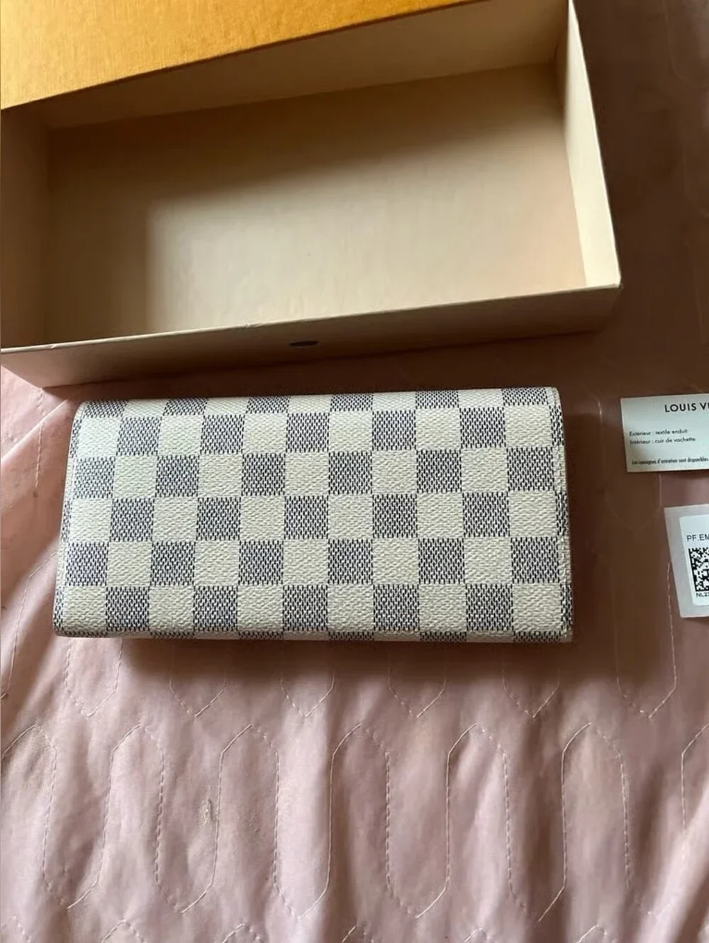 Louis Vuitton Damier Azur Checkered Canvas Wallet in White and Light Gray - Picture 9 of 10
